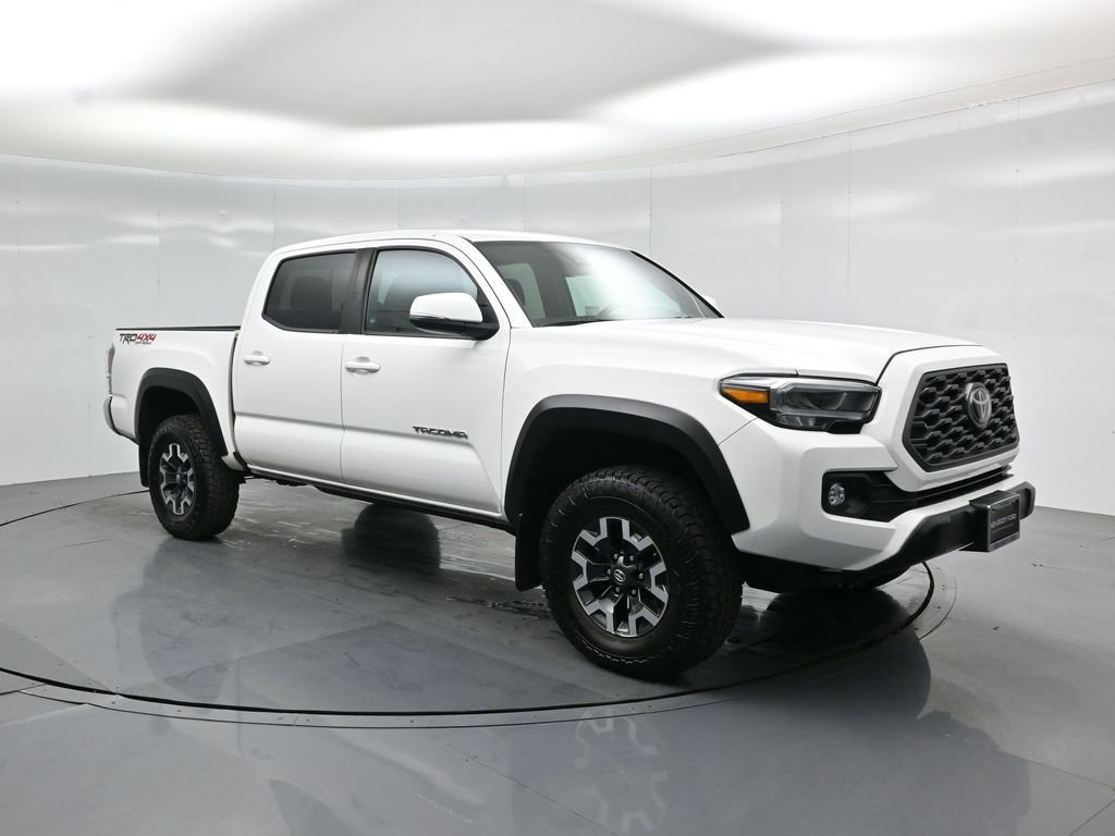 Used 2023 Toyota Tacoma TRD Off-Road image 3