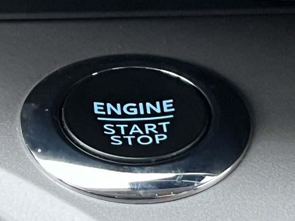 Certified 2023 Ford Explorer XLT w/ Equipment Group 202A image 31