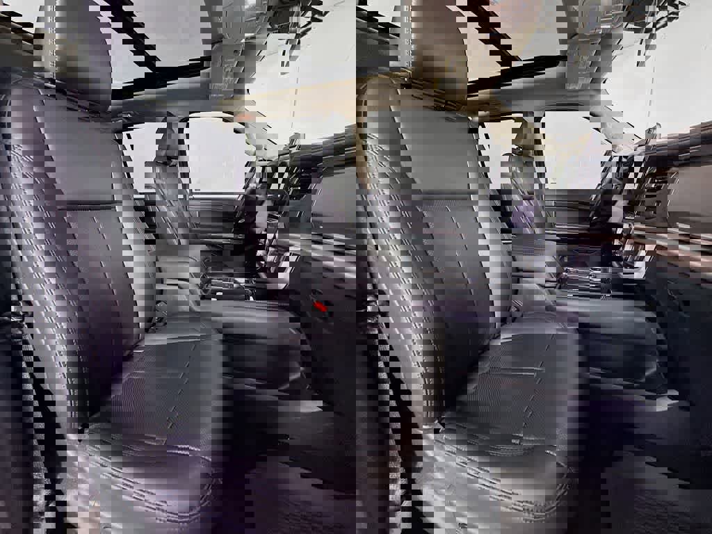 Certified 2024 Ford Expedition XLT image 15