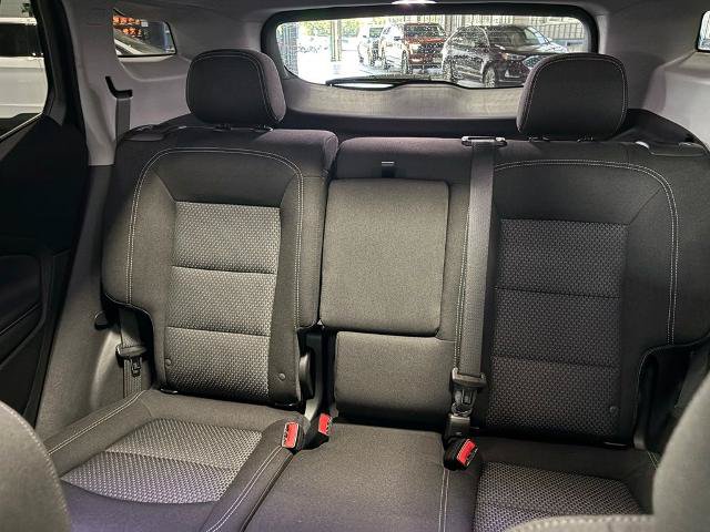 Used 2022 GMC Terrain SLE w/ Driver Convenience Package AWD/4WD image 33