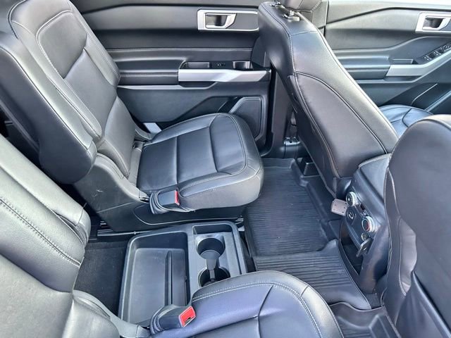 Certified 2021 Ford Explorer XLT w/ Equipment Group 202A AWD/4WD image 49