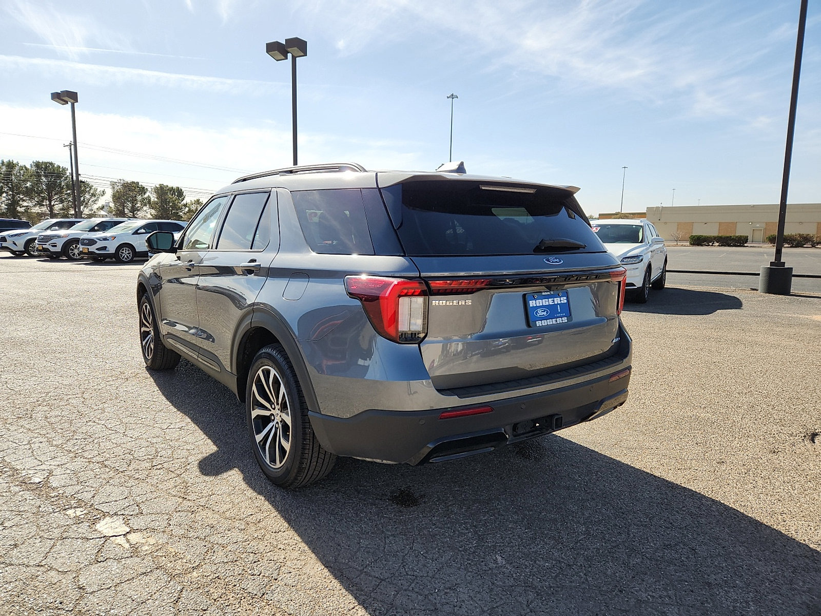 Certified 2025 Ford Explorer ST-Line image 3