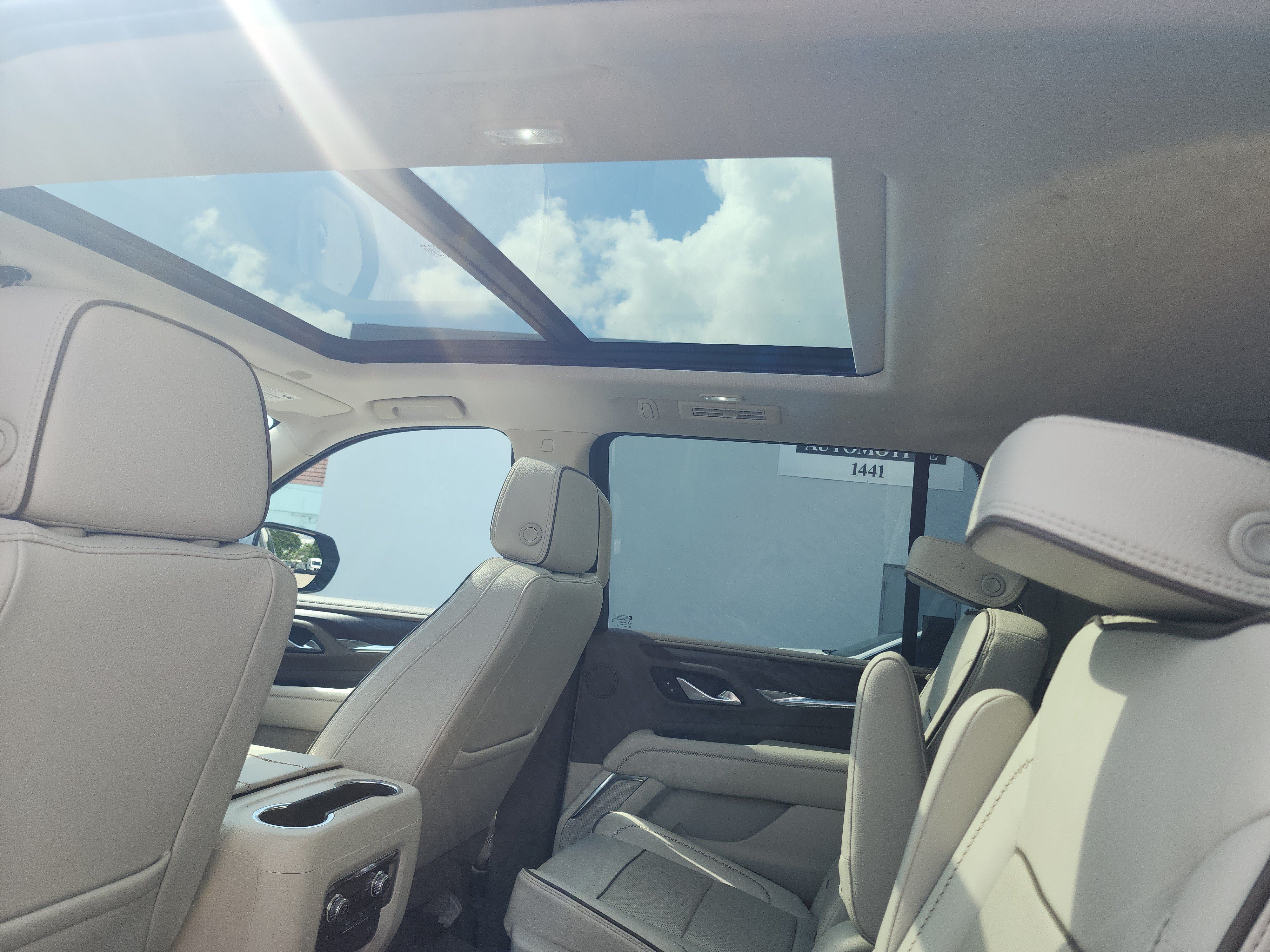 Used 2022 GMC Yukon XL Denali RWD image 25