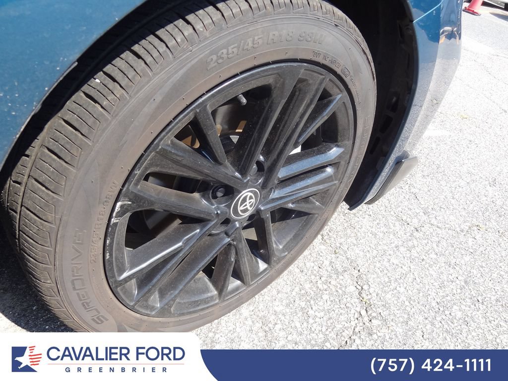 Used 2025 Toyota Camry SE FWD image 13
