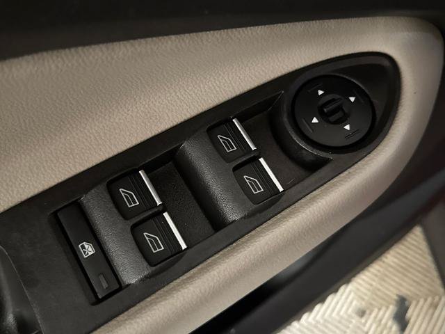 Certified 2019 Ford Escape SEL FWD image 9