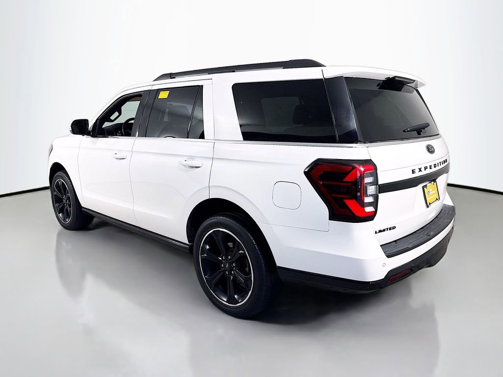Certified 2022 Ford Expedition Limited image 3
