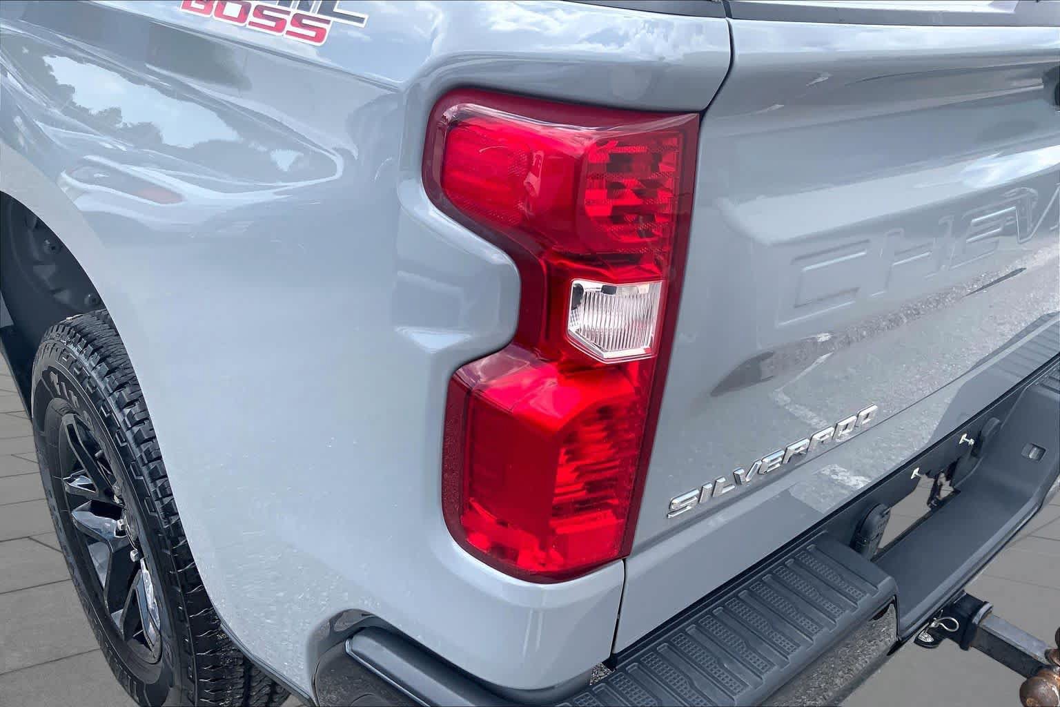 Used 2025 Chevrolet Silverado 1500 Custom Trail Boss AWD/4WD image 29