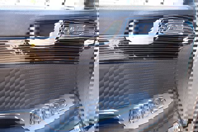 Used 2023 Hyundai Palisade Calligraphy image 23