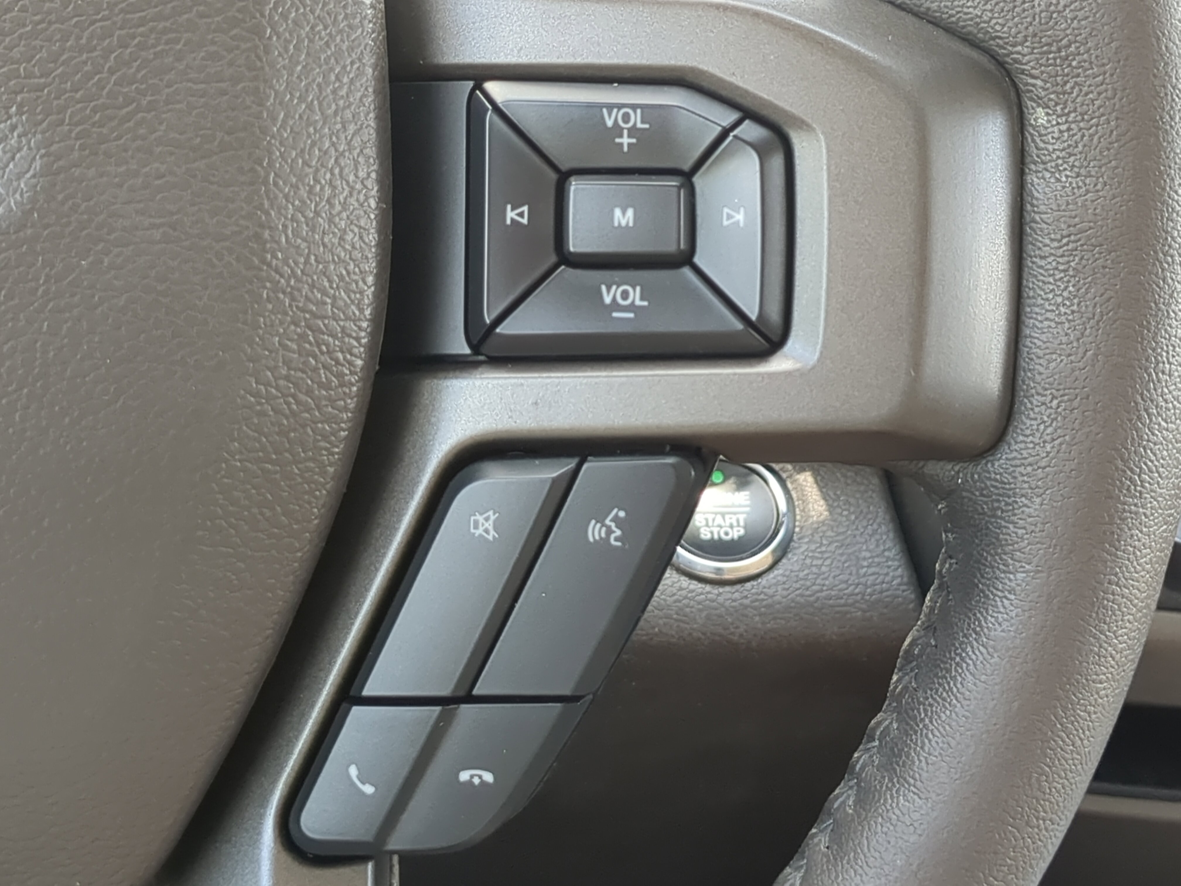 Certified 2019 Ford Expedition XLT w/ Equipment Group 202A RWD image 24