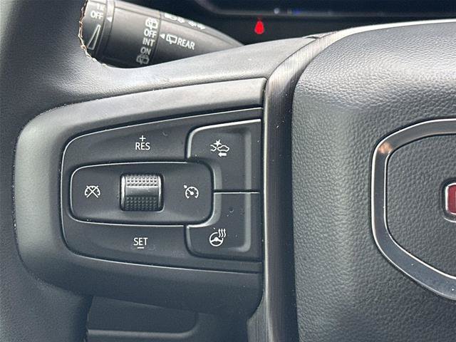 Used 2024 GMC Yukon AT4 AWD/4WD image 19