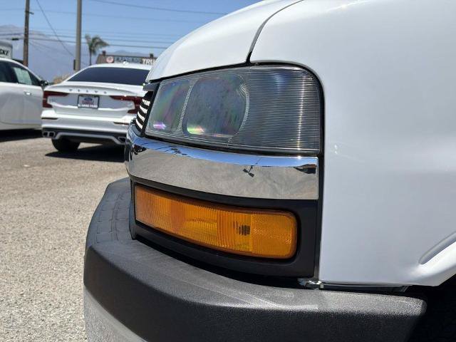 Used 2020 Chevrolet Express 3500 LT w/ LT Preferred Equipment Group RWD image 9