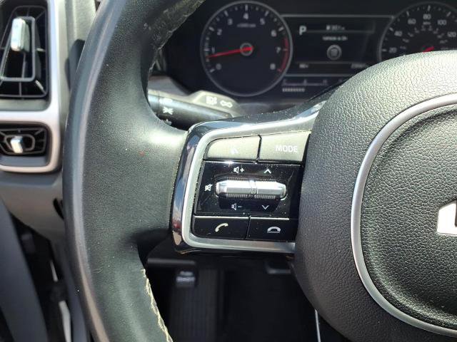 Used 2023 Kia Sorento S w/ Panoramic Sunroof Package AWD/4WD image 7