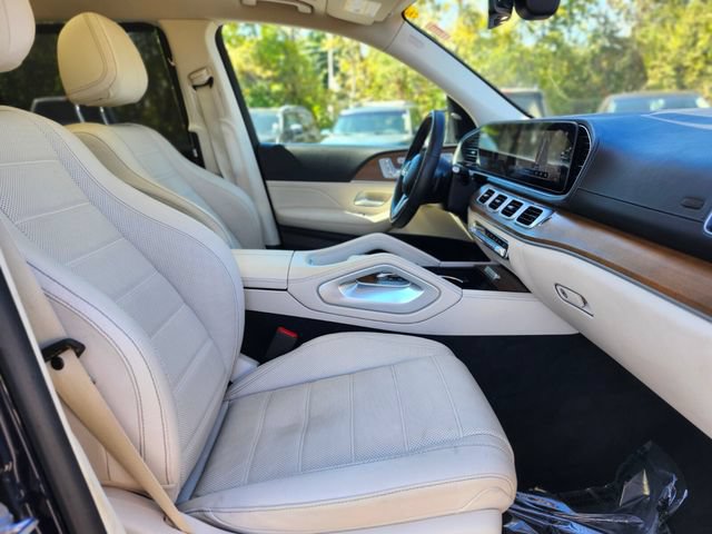 Used 2021 Mercedes-Benz GLS 450 4MATIC image 11