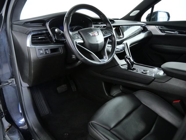 Used 2022 Cadillac XT6 Premium Luxury AWD/4WD image 17