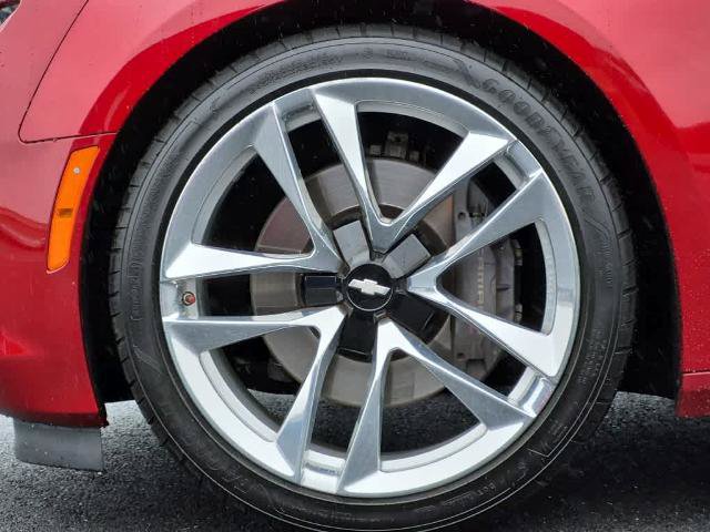 Used 2022 Chevrolet Camaro SS RWD image 6