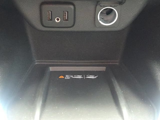Used 2023 Chevrolet Traverse LT FWD image 33