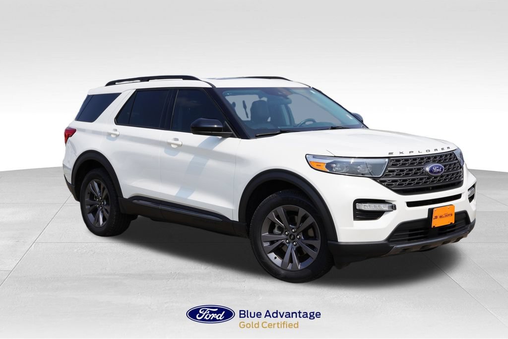 Certified 2024 Ford Explorer XLT w/ Equipment Group 202A