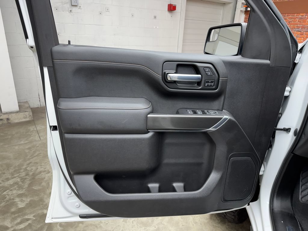Used 2021 GMC Sierra 1500 AT4 AWD/4WD image 9