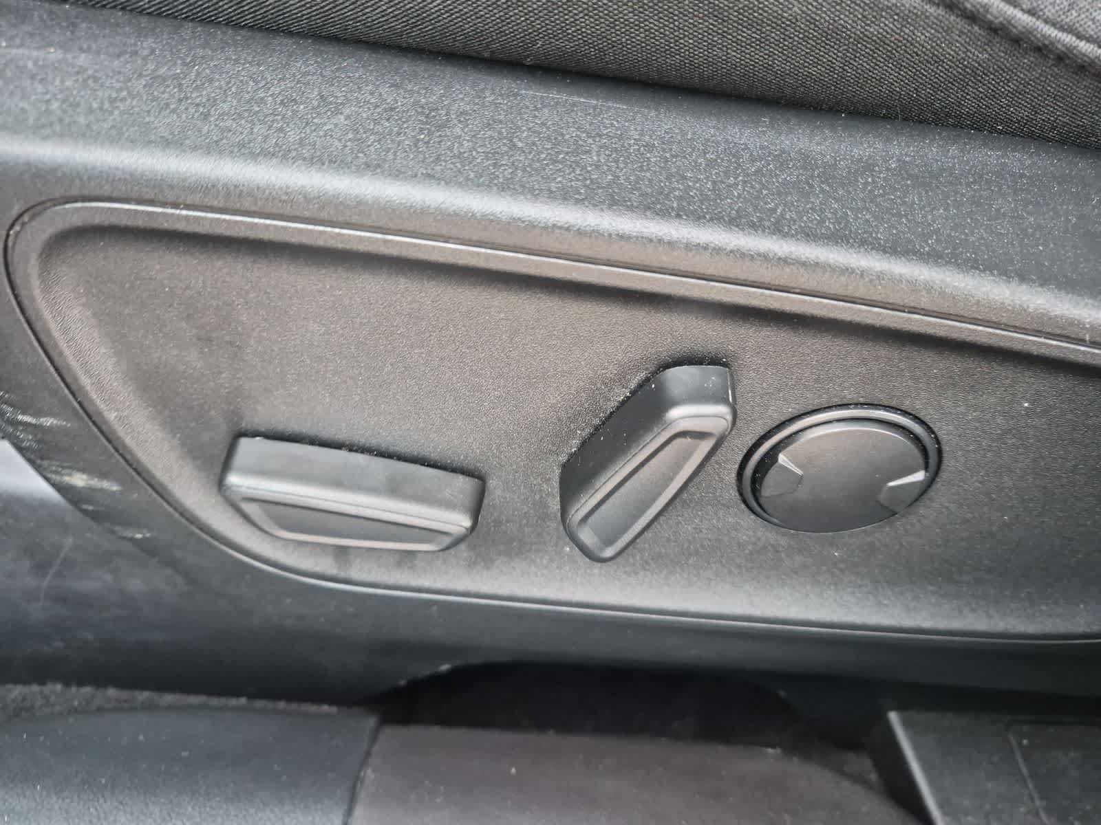 Certified 2023 Ford Escape Active AWD/4WD image 17