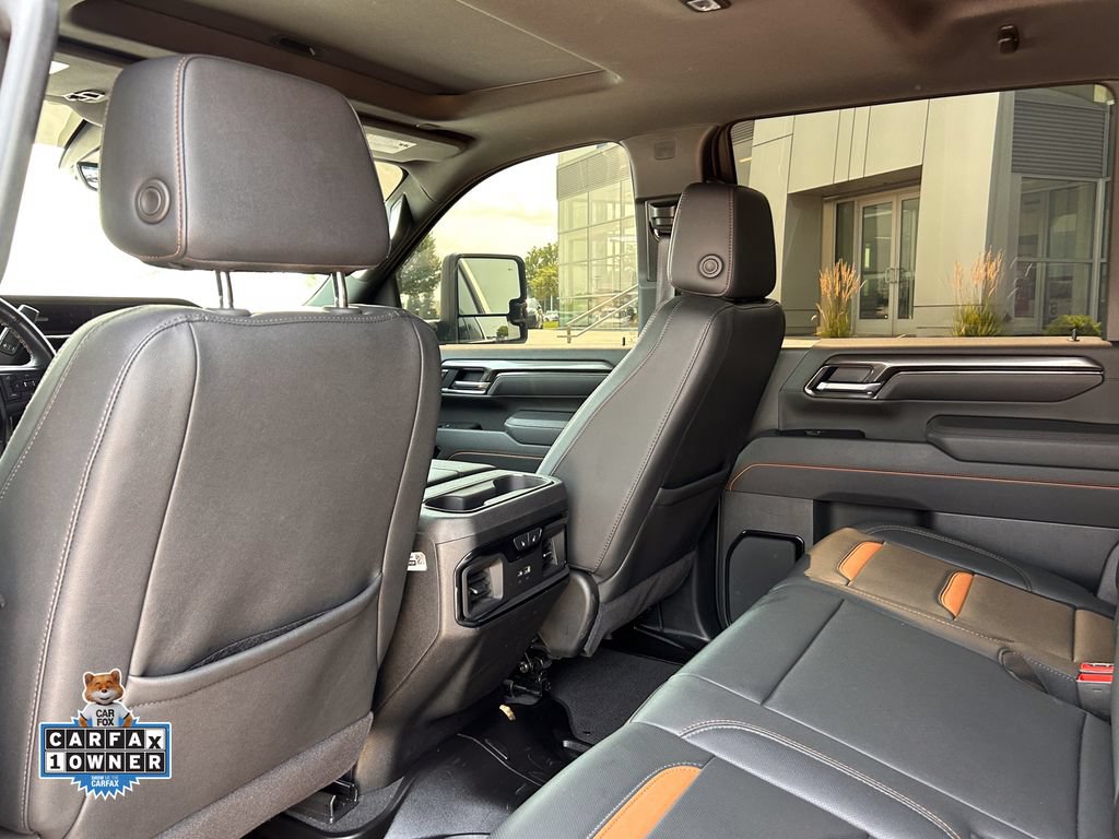 Used 2025 GMC Sierra 2500 AT4 w/ AT4 Premium Plus Package AWD/4WD image 17