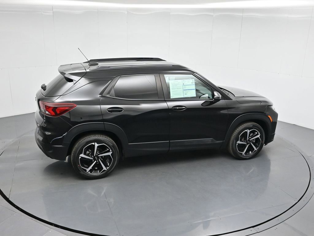 Used 2021 Chevrolet TrailBlazer RS image 14