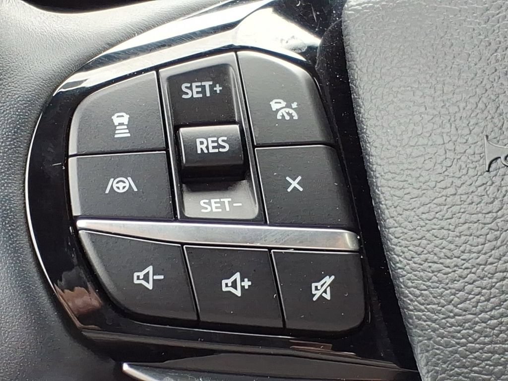Certified 2023 Ford Explorer Platinum w/ Equipment Group 601A AWD/4WD image 25
