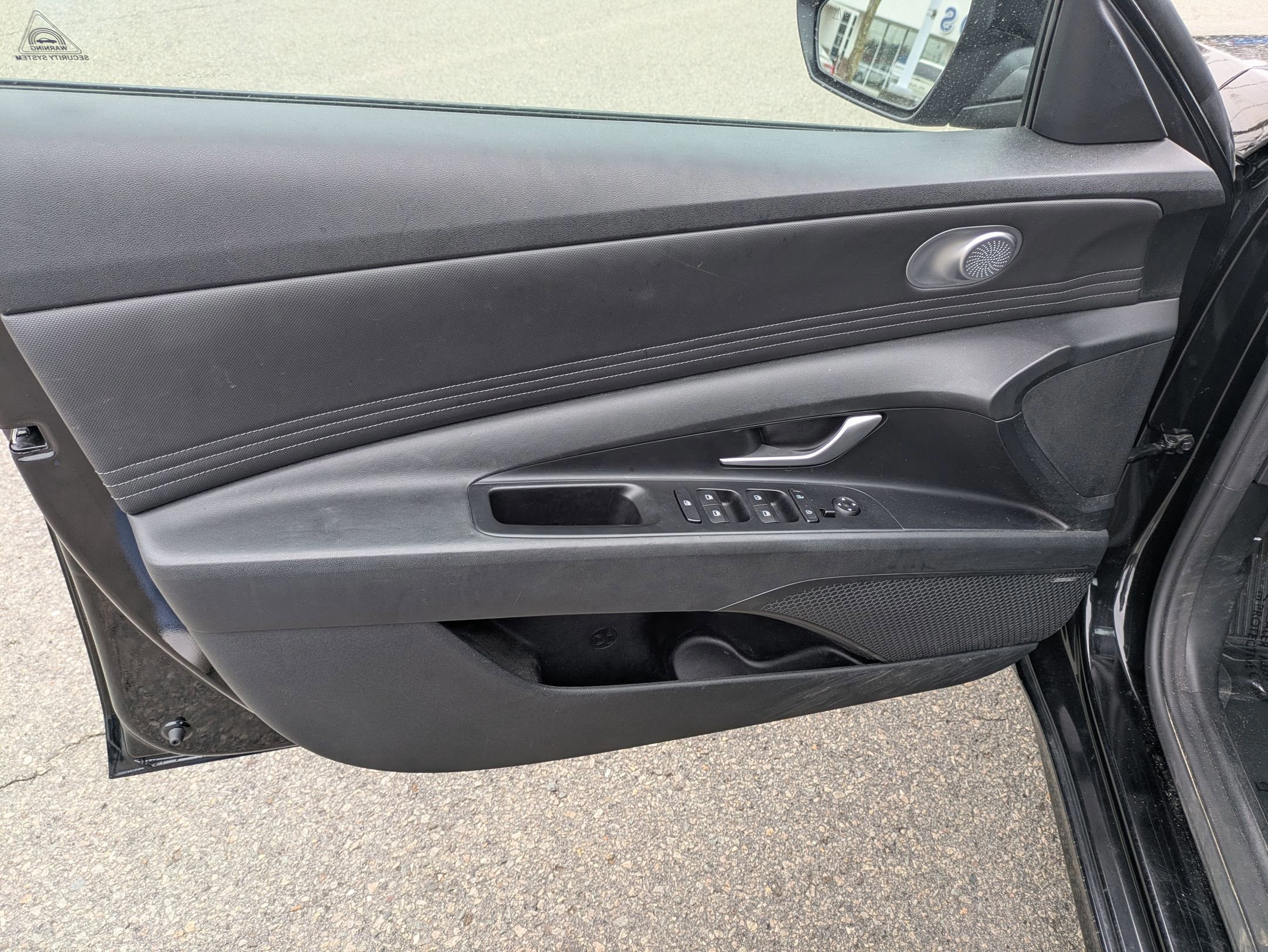 Used 2021 Hyundai Elantra SEL w/ Convenience + Premium Package image 12