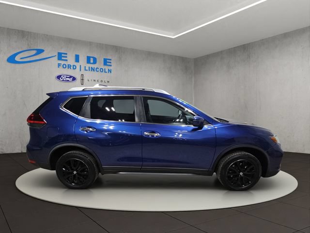 Used 2018 Nissan Rogue SV AWD/4WD image 6