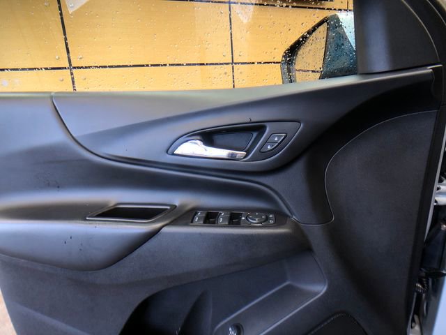 Used 2018 Chevrolet Equinox LT image 12