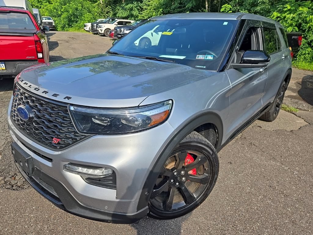 Certified 2022 Ford Explorer ST w/ Equipment Group 401A AWD/4WD image 3