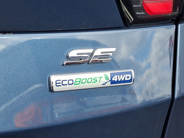 Certified 2018 Ford Escape SE w/ SE Sync 3 Package image 33