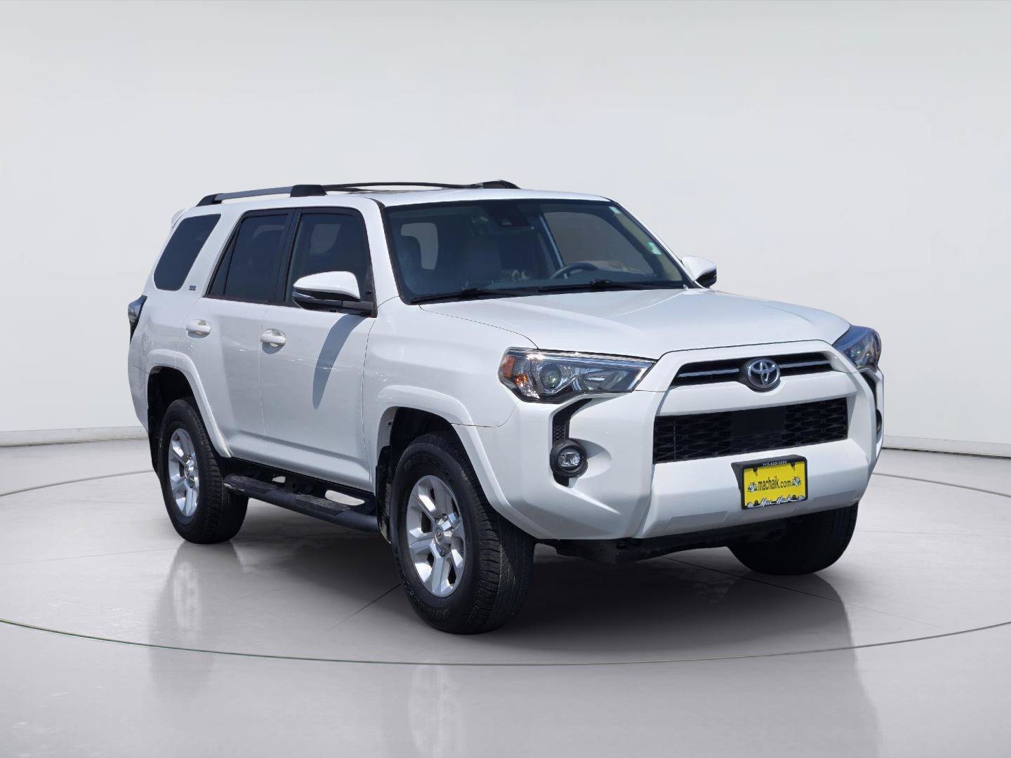 Used 2022 Toyota 4Runner SR5 Premium w/ Moonroof Package AWD/4WD image 3
