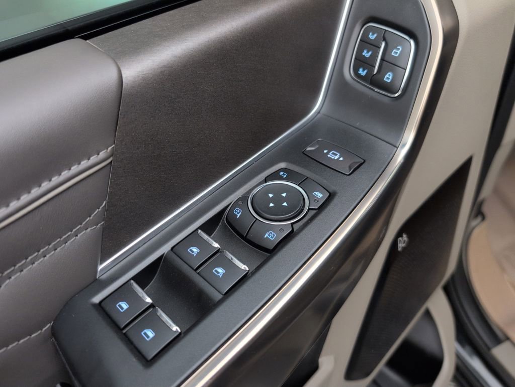 Certified 2025 Ford F450 Platinum w/ Platinum Plus Package image 25