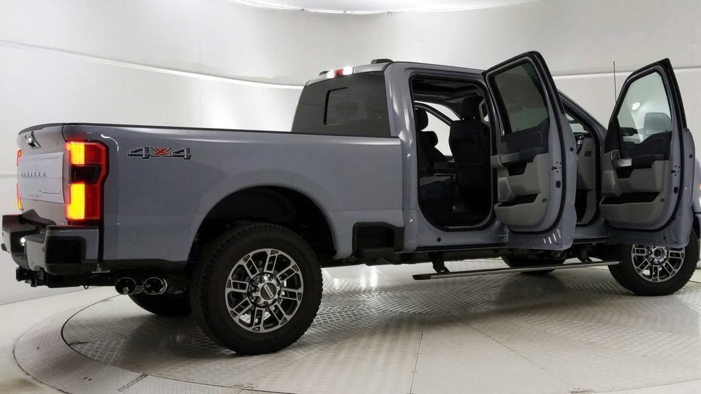Certified 2024 Ford F250 Limited AWD/4WD image 9