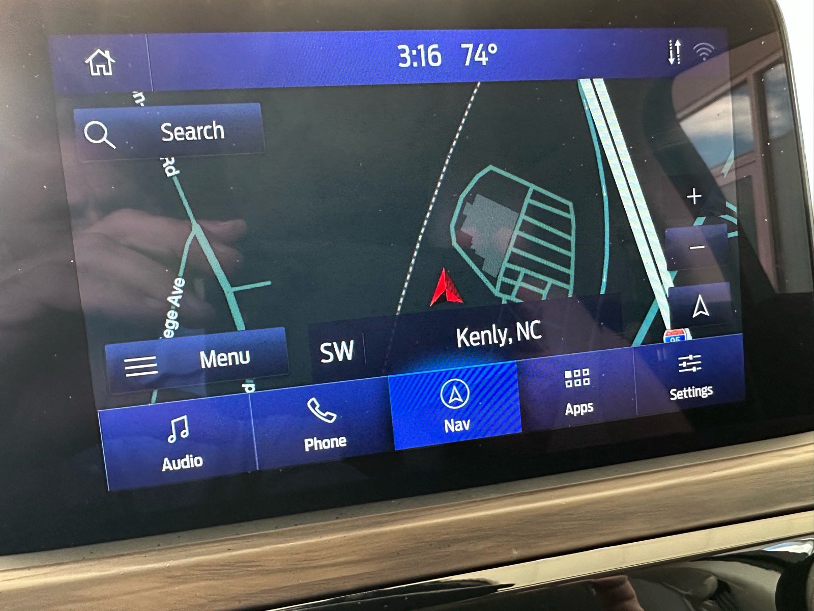 Certified 2020 Ford Escape Titanium AWD/4WD image 38