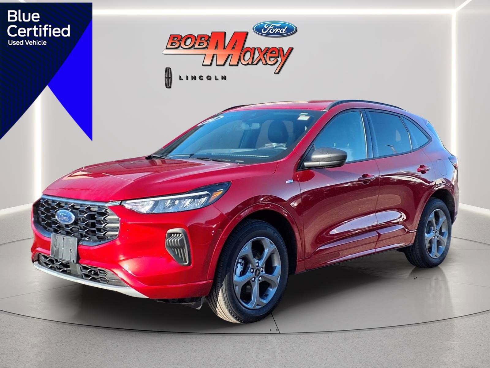 Certified 2024 Ford Escape ST-Line w/ Tech Pack #1 AWD/4WD image 1