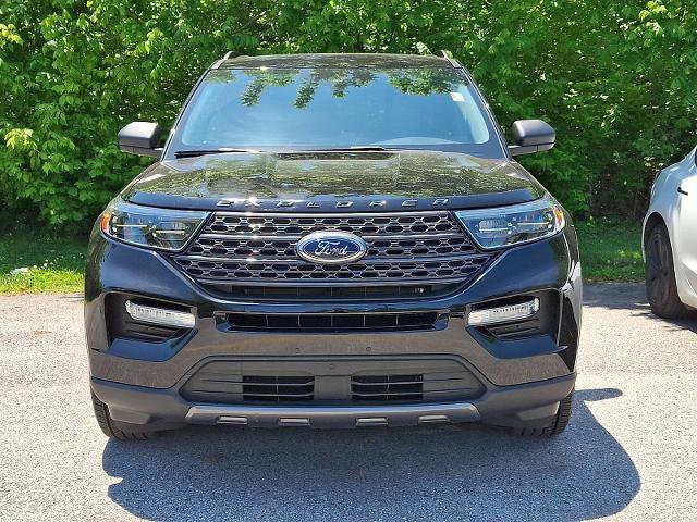 Certified 2021 Ford Explorer XLT w/ Equipment Group 202A AWD/4WD image 2