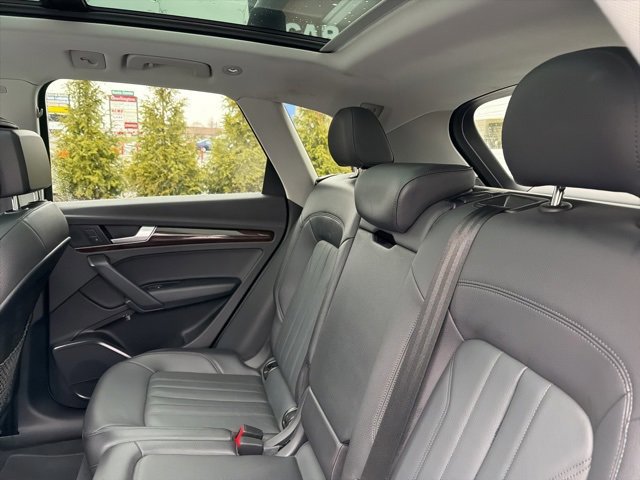Used 2020 Audi Q5 2.0T Premium w/ Convenience Package image 22