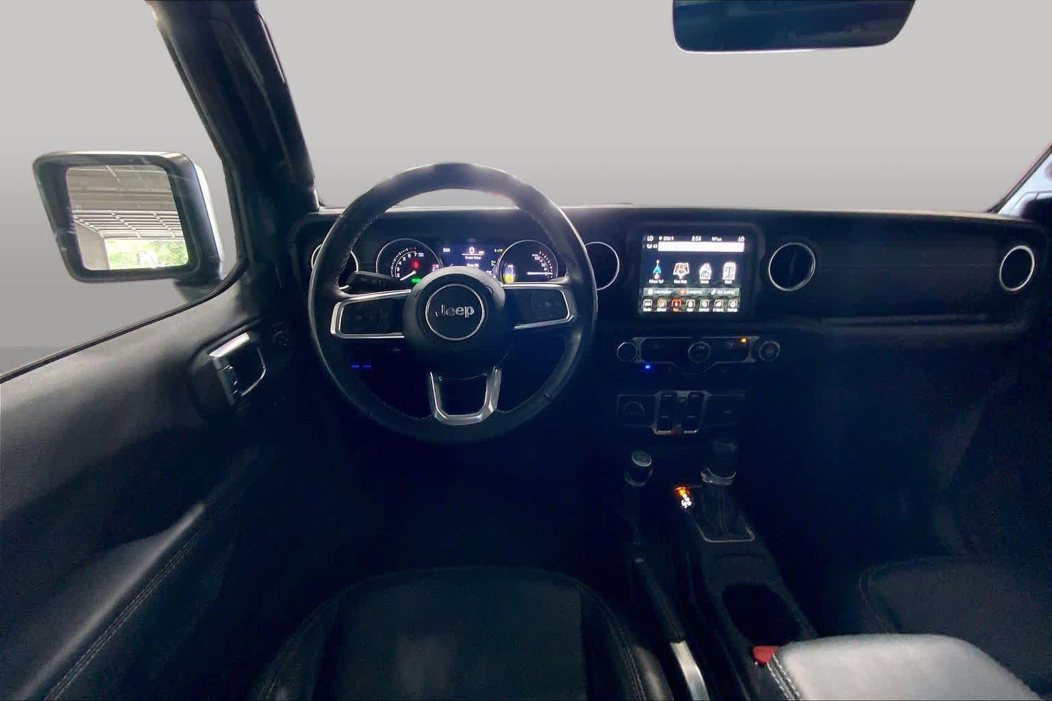 Used 2022 Jeep Wrangler Unlimited Sahara AWD/4WD image 6