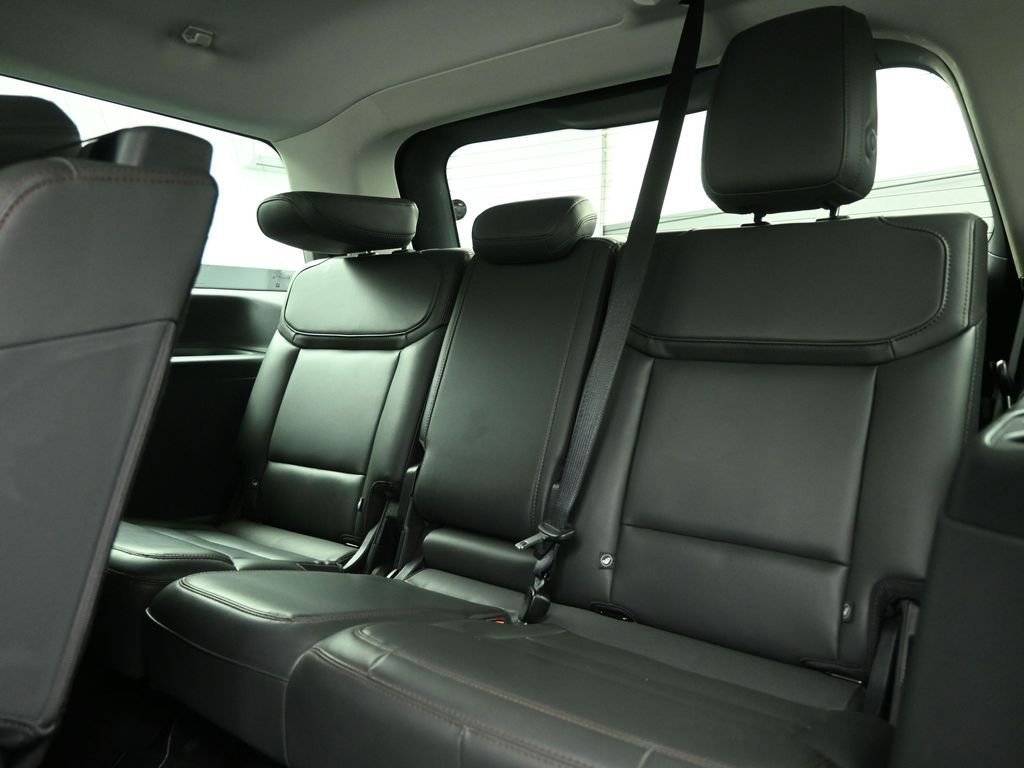 Certified 2025 Ford Expedition Active AWD/4WD image 22