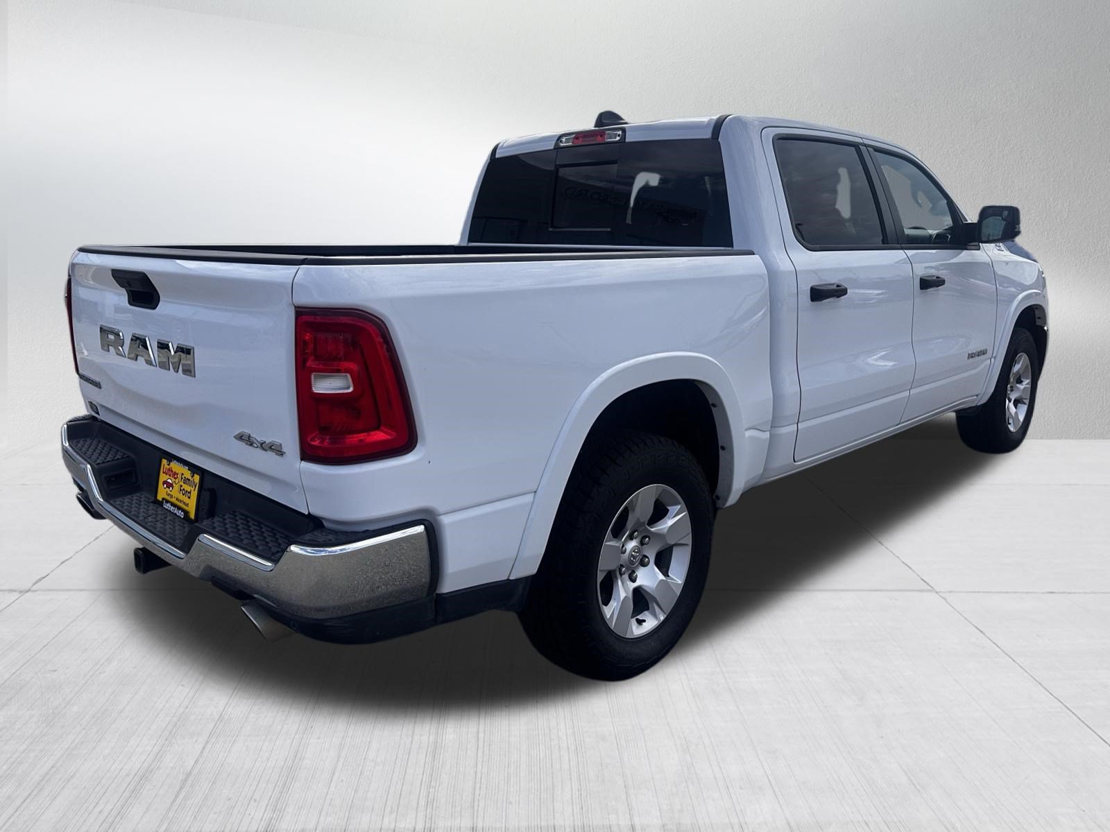 Used 2025 RAM 1500 Big Horn AWD/4WD image 7