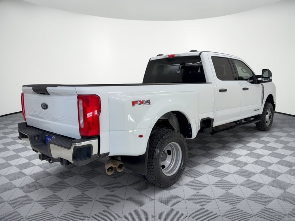 Certified 2025 Ford F350 XLT w/ FX4 Off-Road Package AWD/4WD image 9