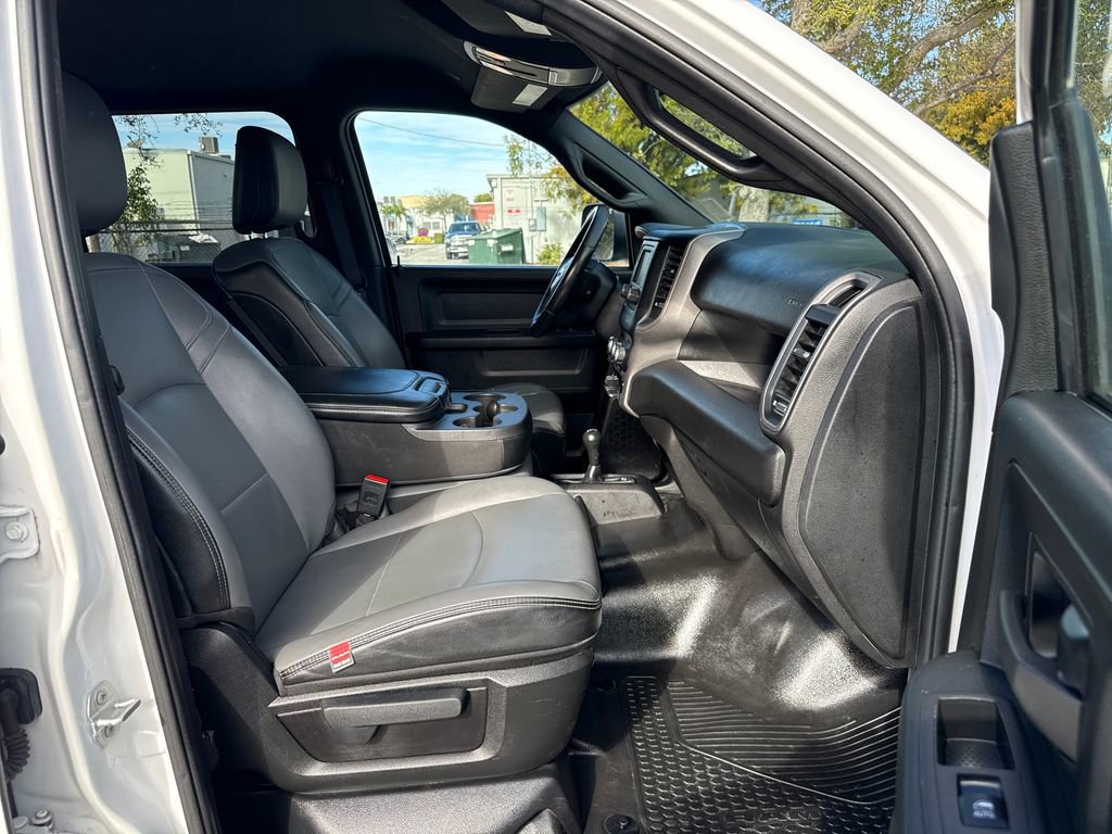 Used 2022 RAM 2500 Tradesman w/ Chrome Appearance Group image 24