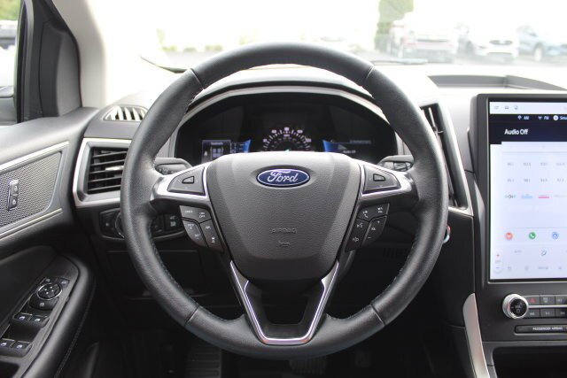 Certified 2024 Ford Edge SEL w/ Convenience Package AWD/4WD image 6