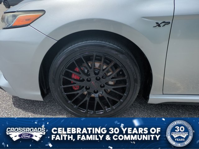 Used 2019 Toyota Camry SE FWD image 11