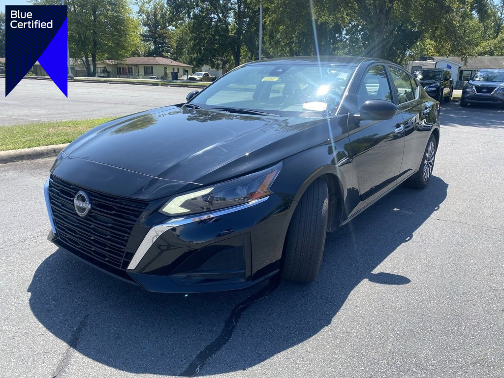 Used 2023 Nissan Altima 2.5 SV