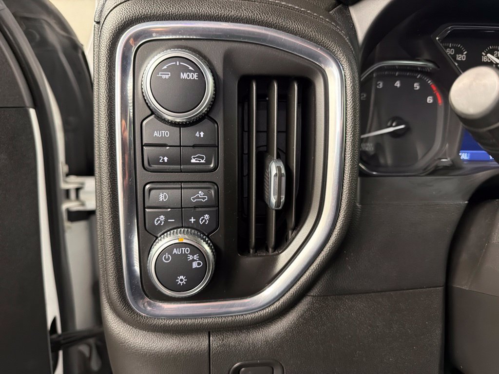 Used 2022 GMC Sierra 1500 Elevation w/ LPO, Elevation Black Package AWD/4WD image 22