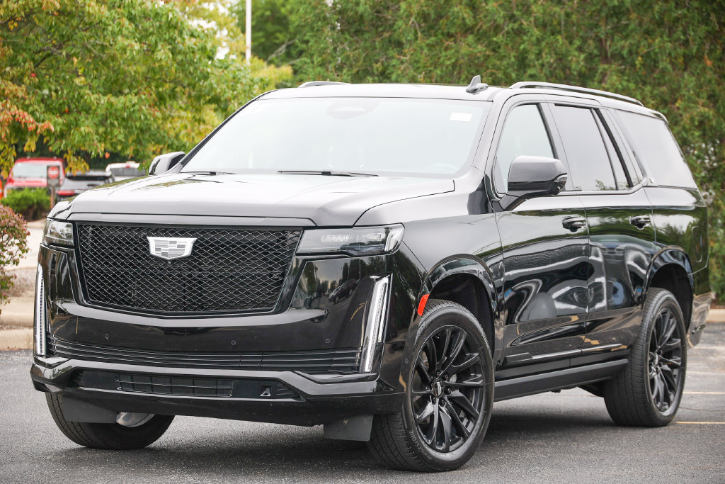Used 2023 Cadillac Escalade Sport w/ LPO, ONYX Package AWD/4WD image 2