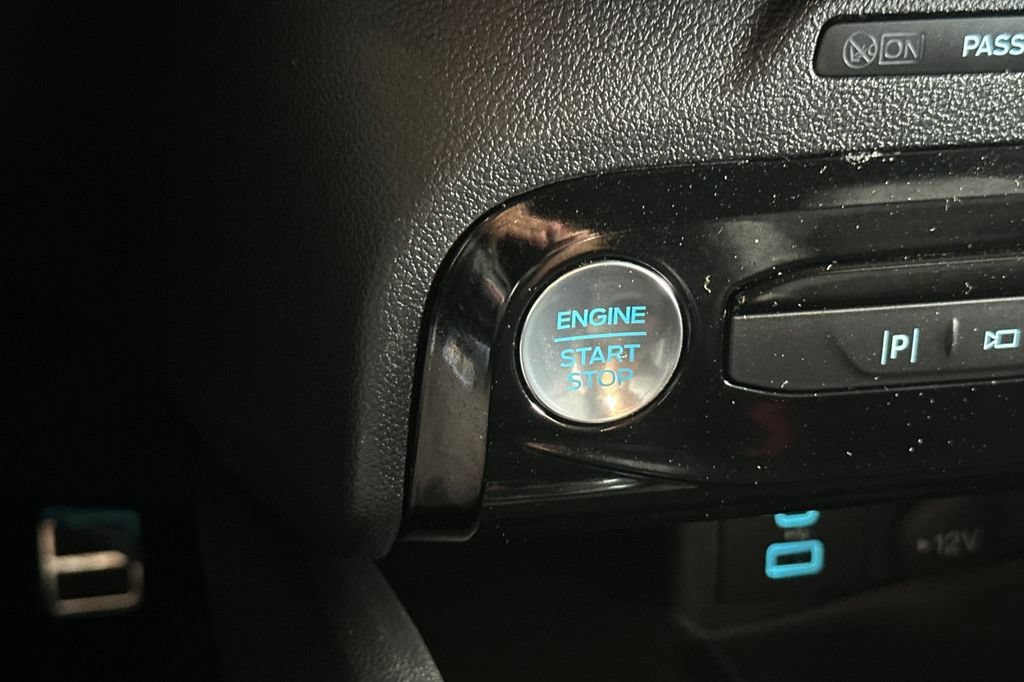 Certified 2023 Ford Escape ST-Line Elite AWD/4WD image 23