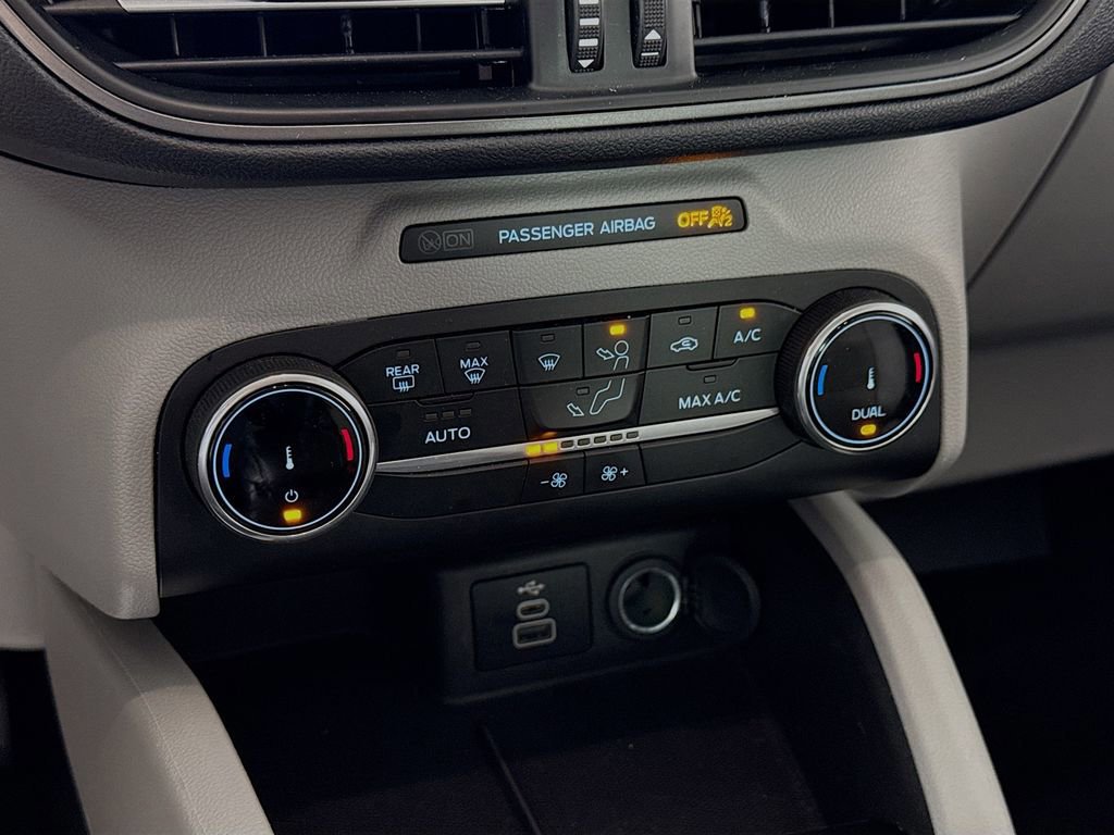 Certified 2025 Ford Escape Active image 17